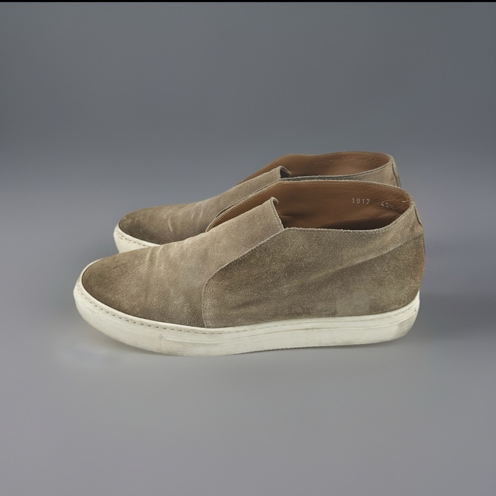 Doucal’s men’s suede loafers size 10